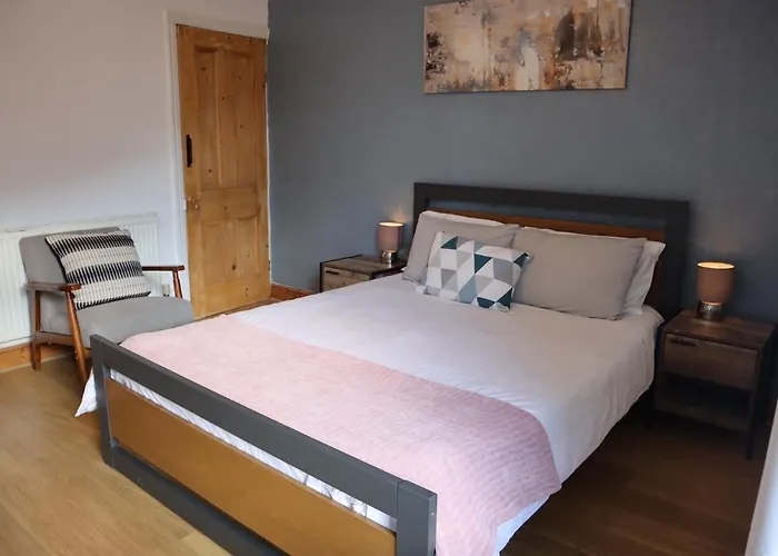 Lovely 3 Beds House 6 Guests King Beds Sheffield